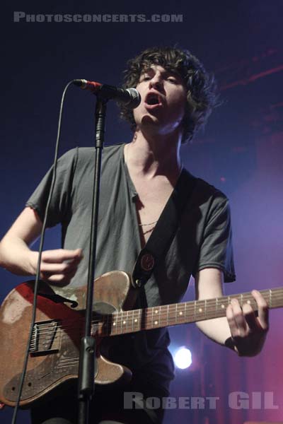 THE KOOKS - 2008-04-15 - PARIS - Elysee Montmartre - 